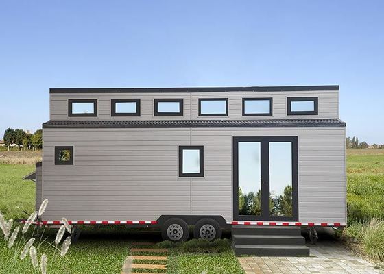 Modern Prefab Modüler Ev Lüks Karavan Tekerlekli Küçük Ev 40 FR Nakliye Konteyneri ile Taşındı